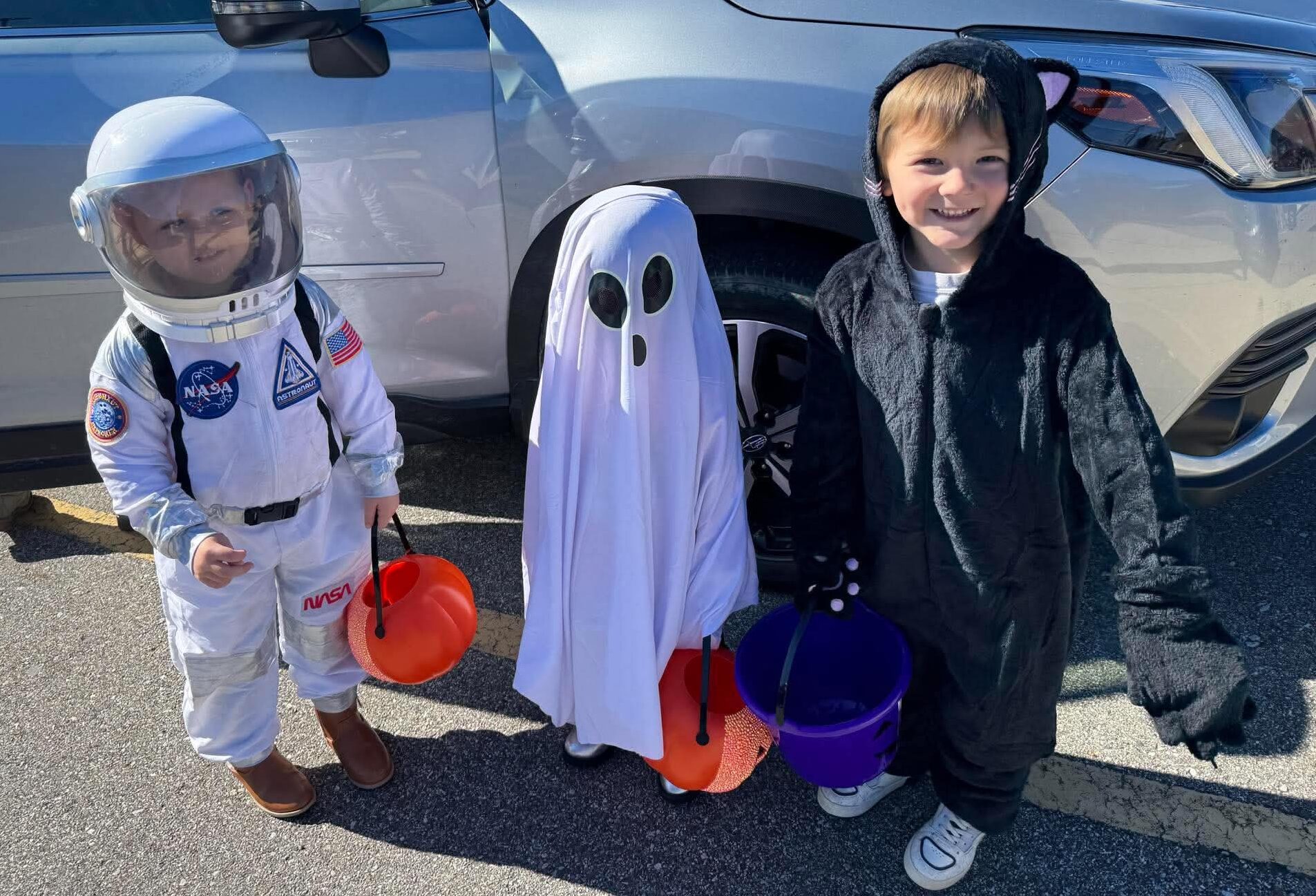 Kids trick-or-treating